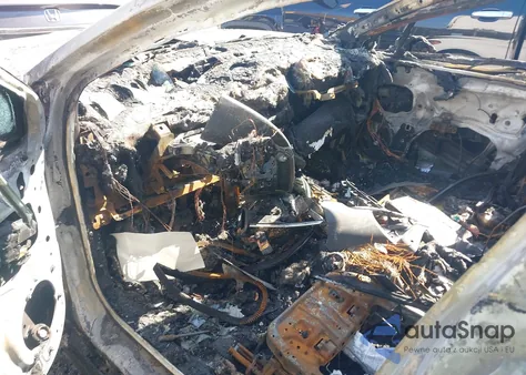 2018 Ford Fusion Hybrid Se z USA, uszkodzony, nr VIN 3FA6P0LU8JR115828